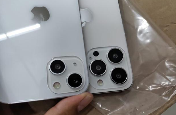 清河苹果手机维修分享iPhone 13‌机模长什么样 